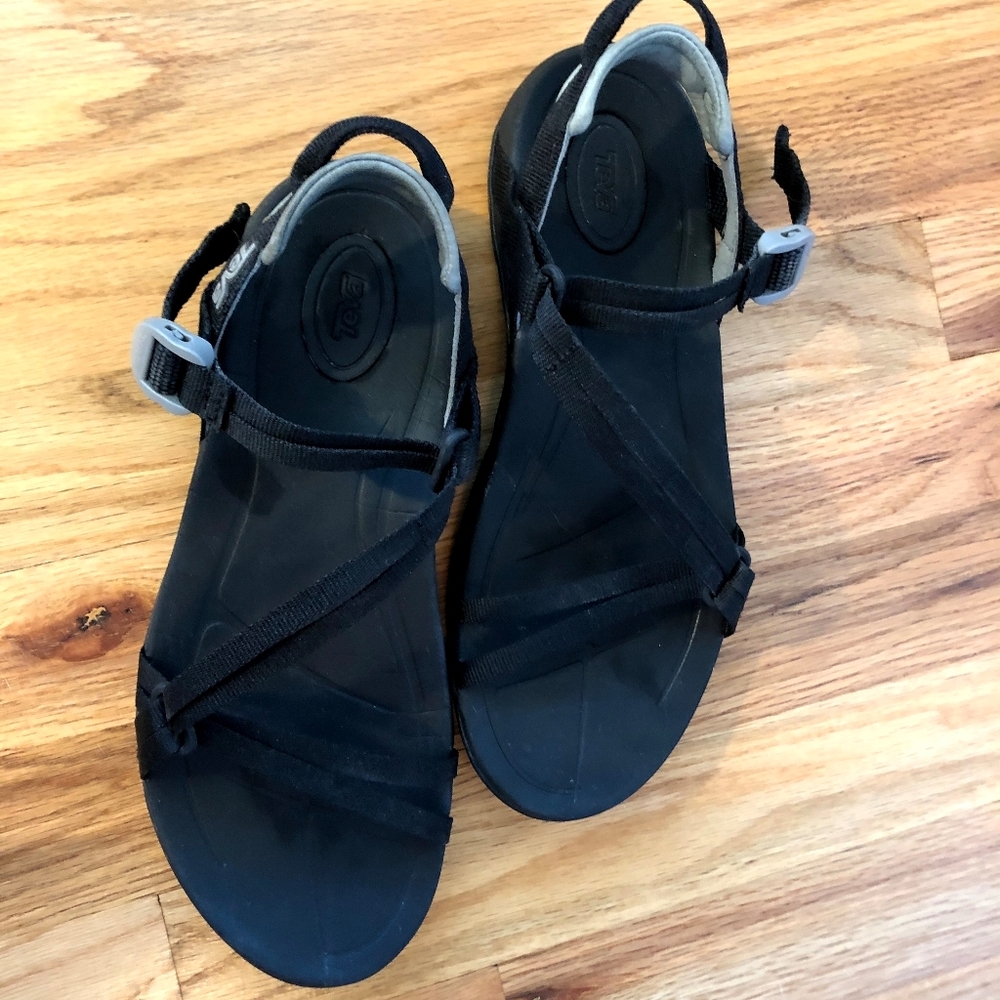 Teva Sirra Sandals